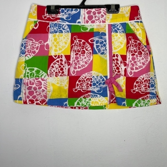 𝅺LILLY Pulitzer colorful checkers turtleneck print mini skort - Picture 1 of 7